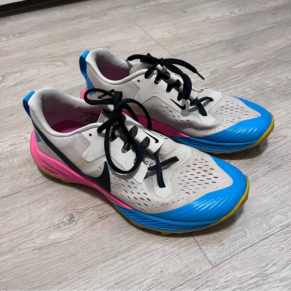 Nike Terra Kiger Trail Running Sneakers s 7 / 38